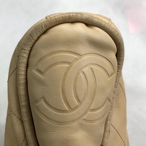 Fixing Scuffs and Restoring The Color On Chanel Beige Vintage Bag